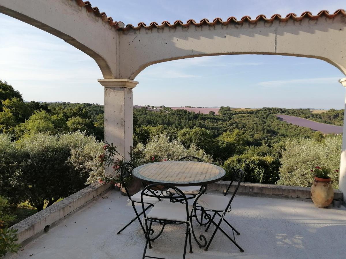 Gites Lou Limbert Plateau De Valensole Bagian luar foto